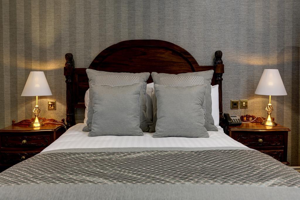 Mere Court Hotel Knutsford Esterno foto