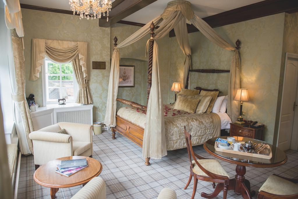 Mere Court Hotel Knutsford Esterno foto