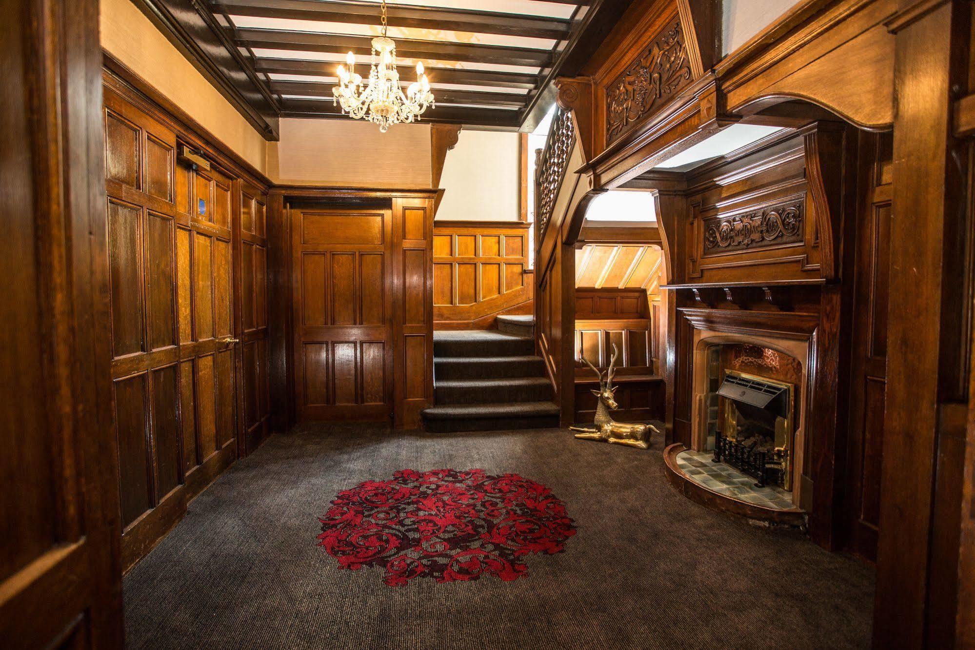 Mere Court Hotel Knutsford Esterno foto