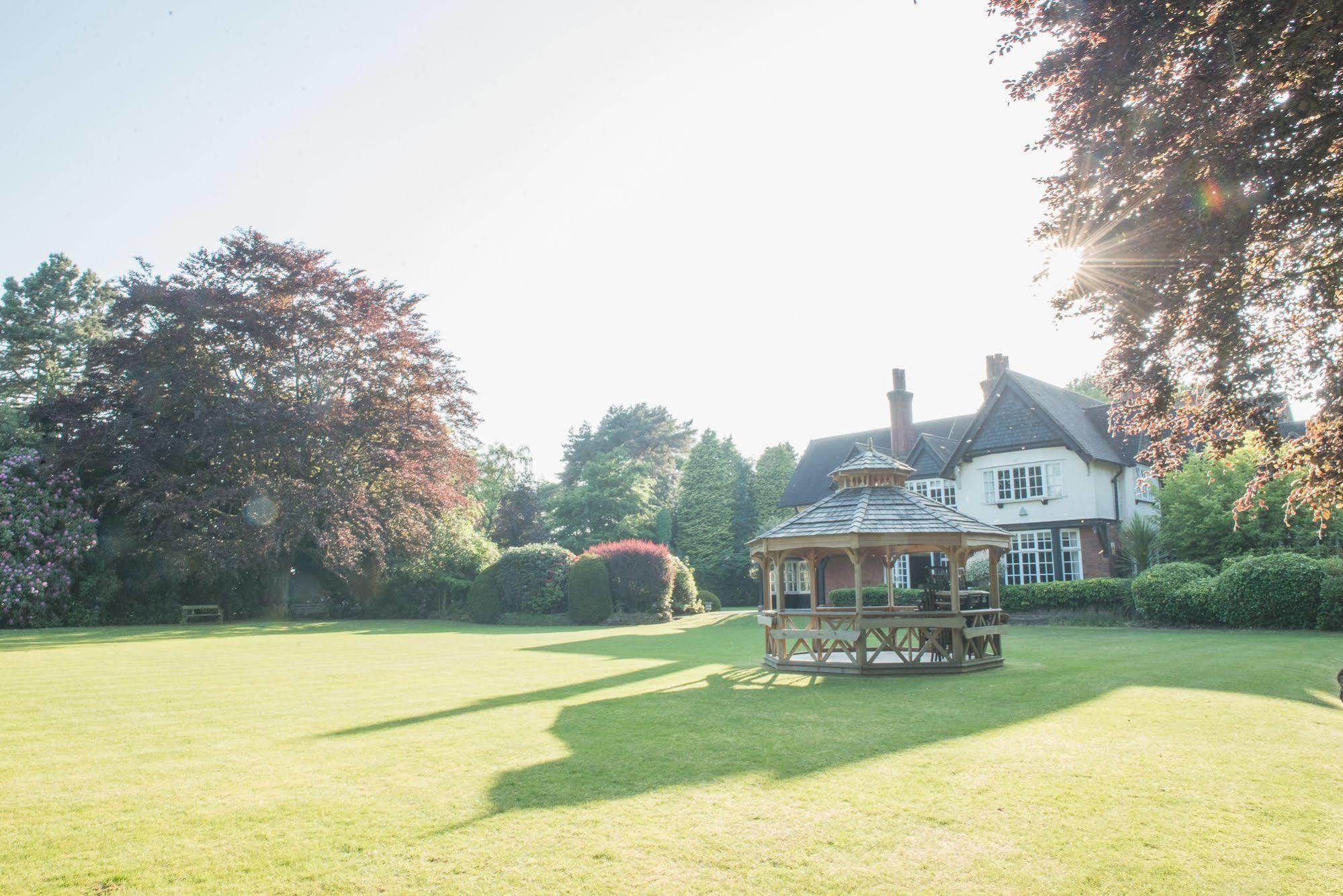 Mere Court Hotel Knutsford Esterno foto